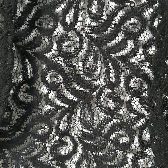 Cleo lace bolero - Picture 2 of 3